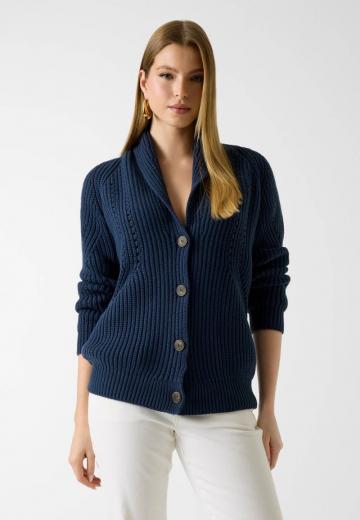 Вязаная кофта