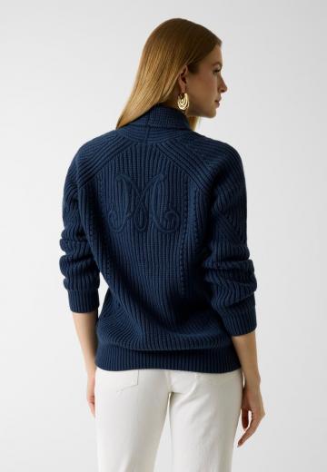 Вязаная кофта