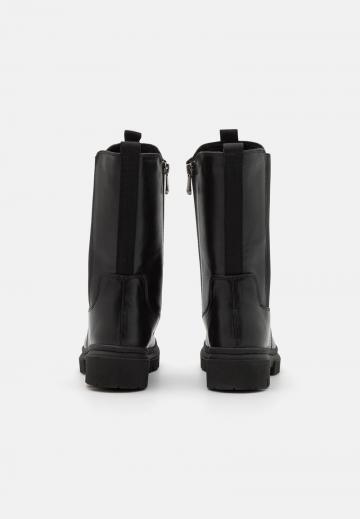 Сапоги на платформе