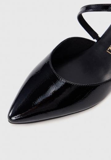 Туфли с ремешком