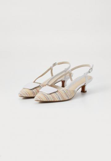 Туфли с ремешком