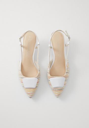 Туфли с ремешком