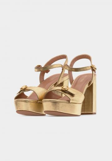 Босоножки на платформе