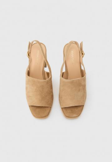 Босоножки на платформе