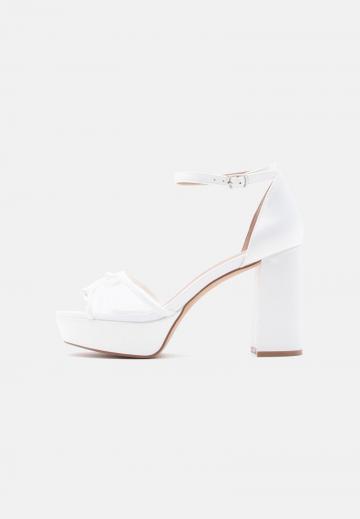 Босоножки на платформе