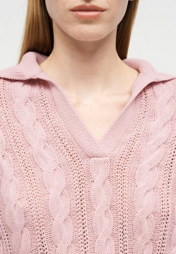 Пуловер с воротником поло