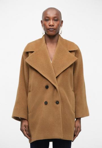 Шерстяное пальто