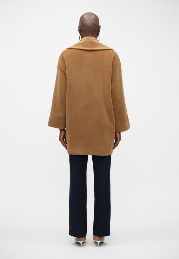 Шерстяное пальто