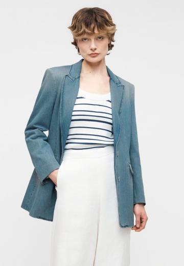 Джинсовая куртка