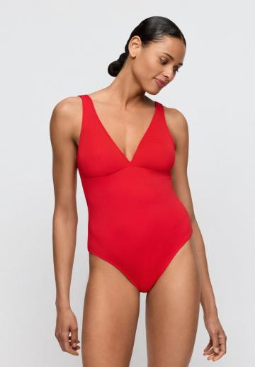 Слитный купальник