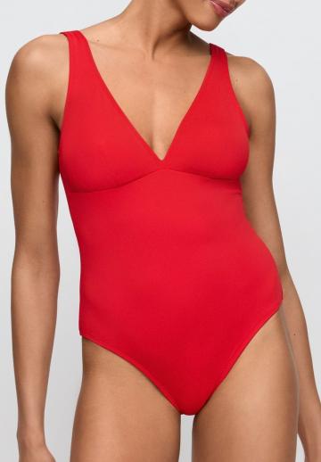 Слитный купальник