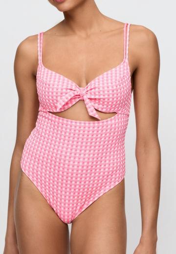 Слитный купальник