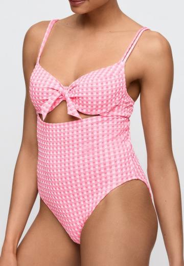 Слитный купальник