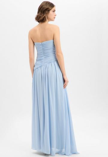 Платье без бретелек