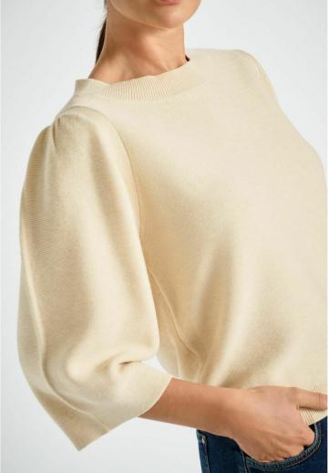 Пуловер с рукавом три четверти