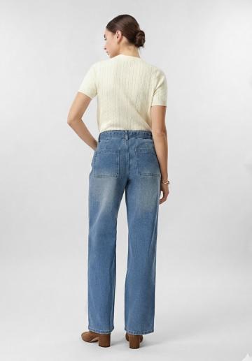 Прямые джинсы