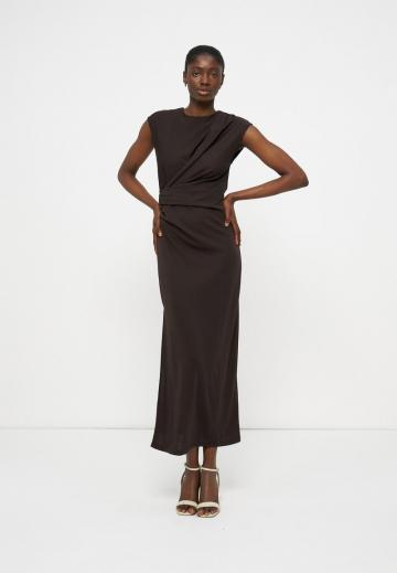 Длинное платье