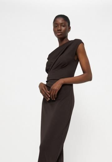 Длинное платье