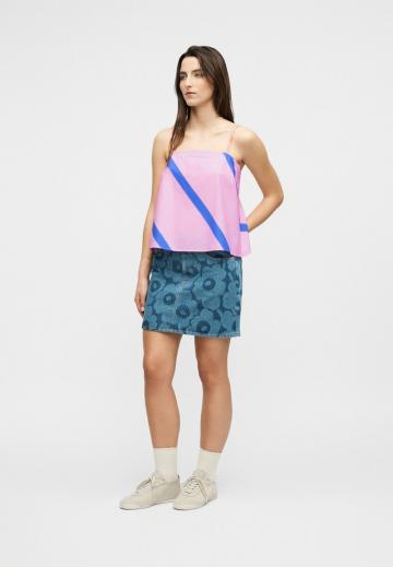 Топ на бретельках