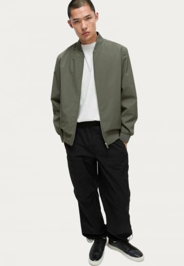 Куртка бомбер