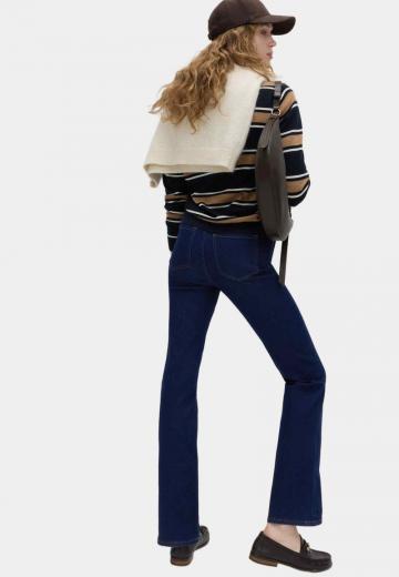 Клешеные брюки