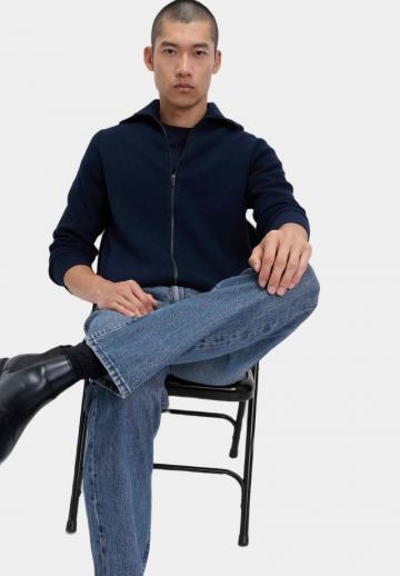 Вязаная кофта