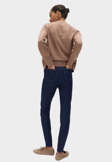 Узкие джинсы