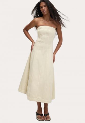 Платье без бретелек