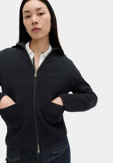 Вязаная кофта