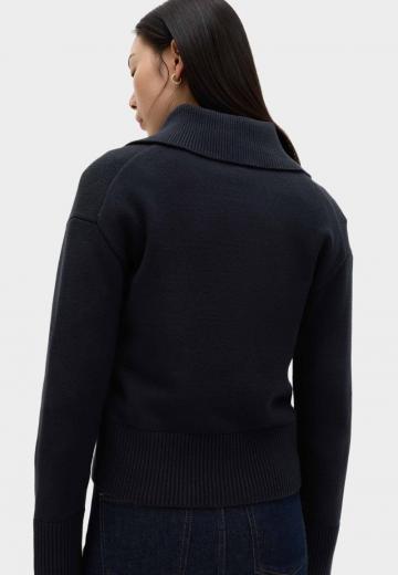 Вязаная кофта