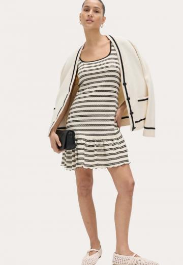 Короткое платье