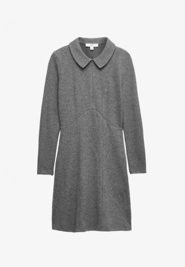 Вязаное платье