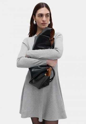 Вязаное платье