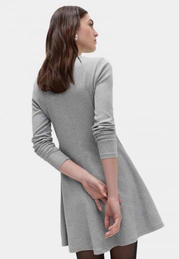 Вязаное платье