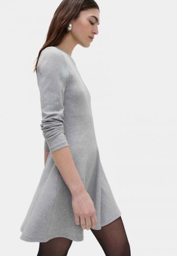 Вязаное платье