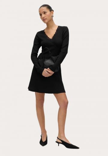 Короткое платье