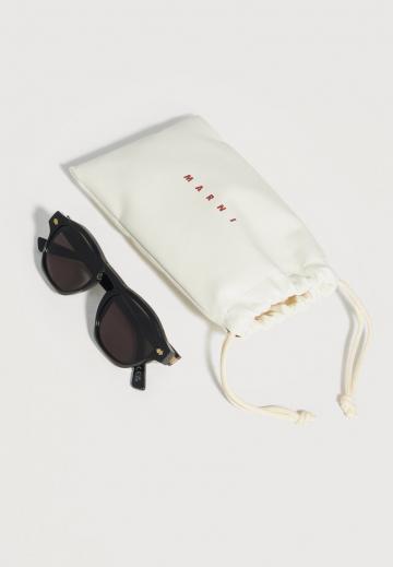 Солнечные очки