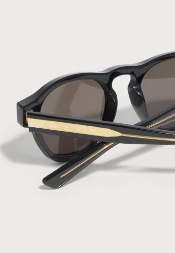 Солнечные очки