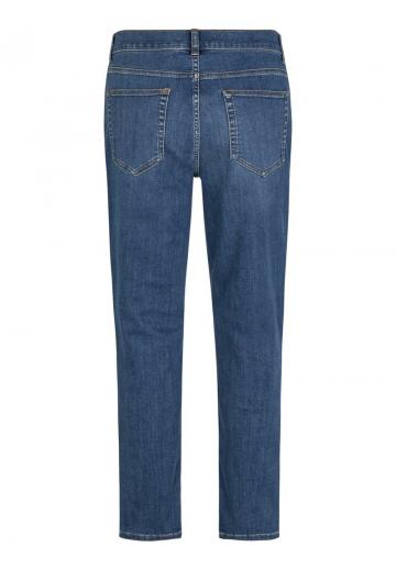 Короткие джинсы