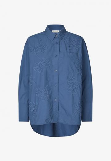 Длинная блузка