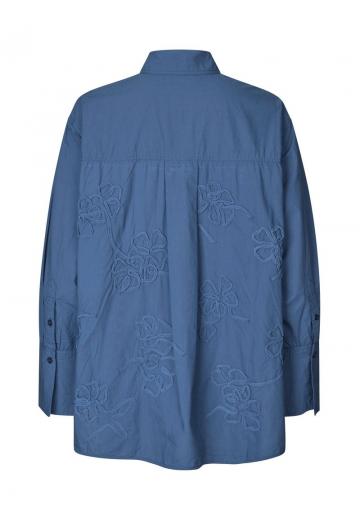 Длинная блузка