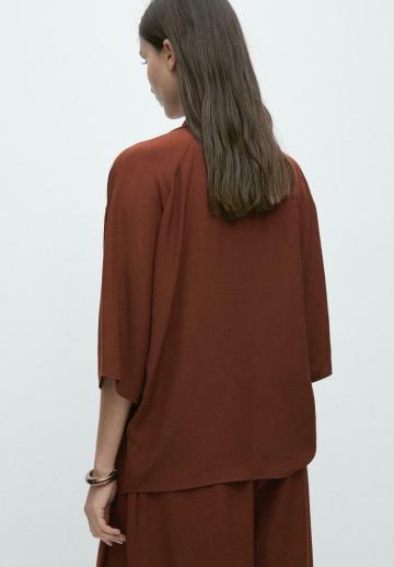 Атласная блузка