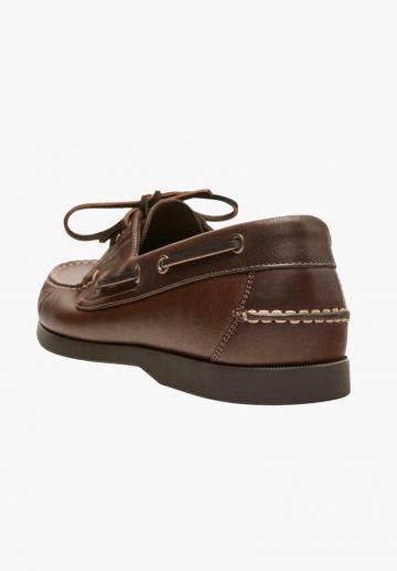 Ботинки на шнуровке