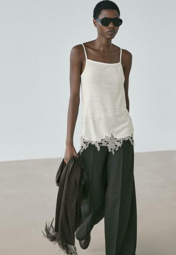 Топ на бретельках