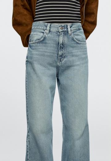 Клешеные джинсы