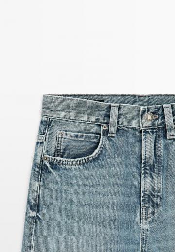 Клешеные джинсы