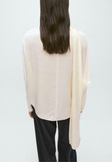 Атласная блузка