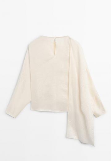 Атласная блузка