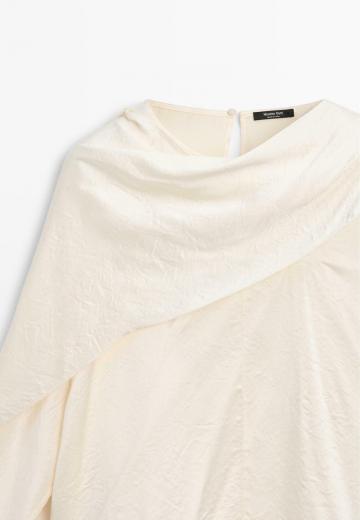 Атласная блузка