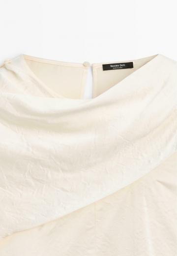 Атласная блузка